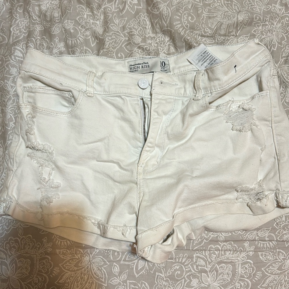 Abercrombie white shorts
